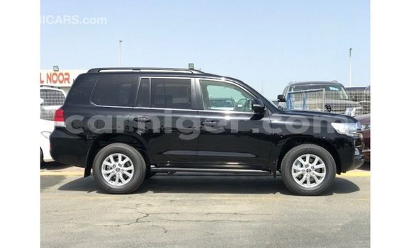 اشتري Imported Toyota Land Cruiser Black شاحنة في Import - Dubai في أغاديز اشتري Imported Toyota Land Cruiser Black شاحنة في Import - Dubai في أغاديز