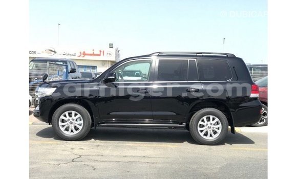 اشتري Imported Toyota Land Cruiser Black شاحنة في Import - Dubai في أغاديز اشتري Imported Toyota Land Cruiser Black شاحنة في Import - Dubai في أغاديز