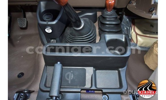 Sayi Imported Toyota Land Cruiser Other Babbar mota in Import - Dubai a Agadez Sayi Imported Toyota Land Cruiser Other Babbar mota in Import - Dubai a Agadez