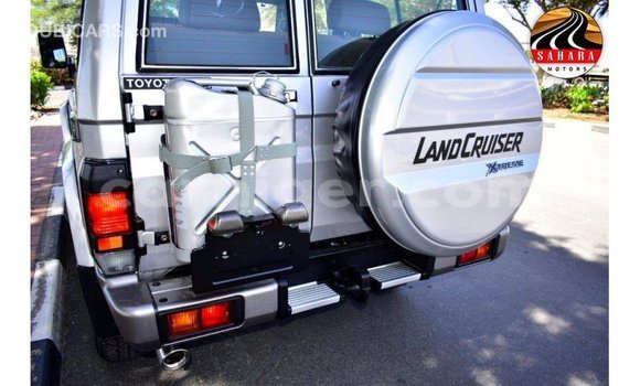 Sayi Imported Toyota Land Cruiser Other Babbar mota in Import - Dubai a Agadez Sayi Imported Toyota Land Cruiser Other Babbar mota in Import - Dubai a Agadez