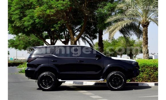 Sayi Imported Toyota Fortuner Black Mota in Import - Dubai a Agadez Sayi Imported Toyota Fortuner Black Mota in Import - Dubai a Agadez