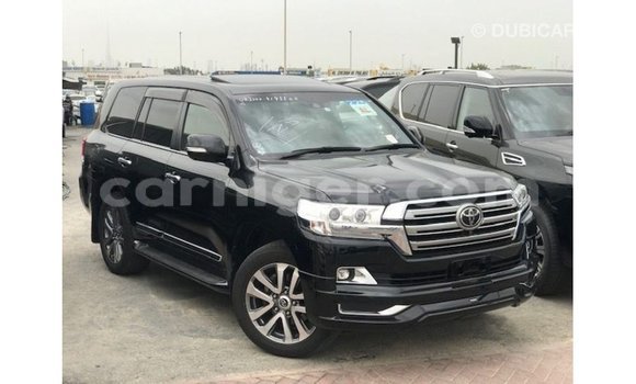 Acheter Import Utilitaire Toyota Land Cruiser Noir à Import - Dubai, Agadez Acheter Import Utilitaire Toyota Land Cruiser Noir à Import - Dubai, Agadez