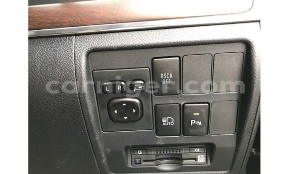 Acheter Import Utilitaire Toyota Land Cruiser Noir à Import - Dubai, Agadez Acheter Import Utilitaire Toyota Land Cruiser Noir à Import - Dubai, Agadez