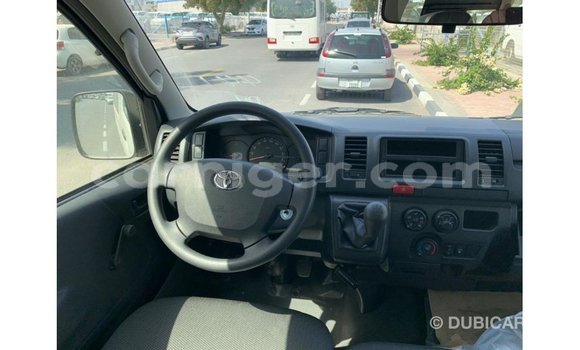 Buy Import Toyota Hiace White Car in Import - Dubai in Agadez Buy Import Toyota Hiace White Car in Import - Dubai in Agadez