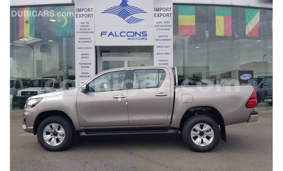 Buy Import Toyota Hilux Brown Car in Import - Dubai in Agadez Buy Import Toyota Hilux Brown Car in Import - Dubai in Agadez