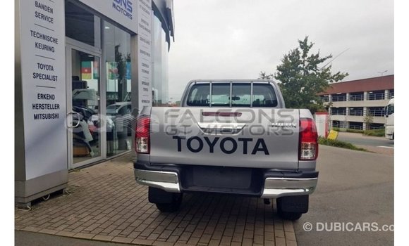 Buy Import Toyota Hilux Brown Car in Import - Dubai in Agadez Buy Import Toyota Hilux Brown Car in Import - Dubai in Agadez