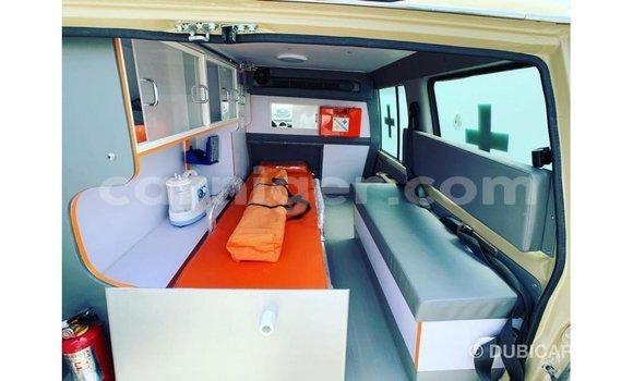 Buy Import Toyota Land Cruiser Beige Truck in Import - Dubai in Agadez Buy Import Toyota Land Cruiser Beige Truck in Import - Dubai in Agadez