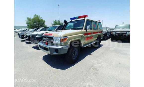 Buy Import Toyota Land Cruiser Beige Truck in Import - Dubai in Agadez Buy Import Toyota Land Cruiser Beige Truck in Import - Dubai in Agadez