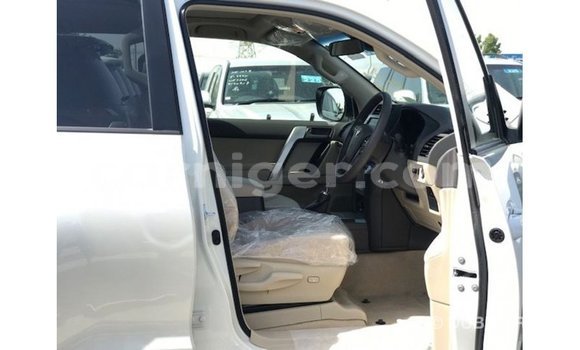 اشتري Imported Toyota Prado White سيارة في Import - Dubai في أغاديز اشتري Imported Toyota Prado White سيارة في Import - Dubai في أغاديز