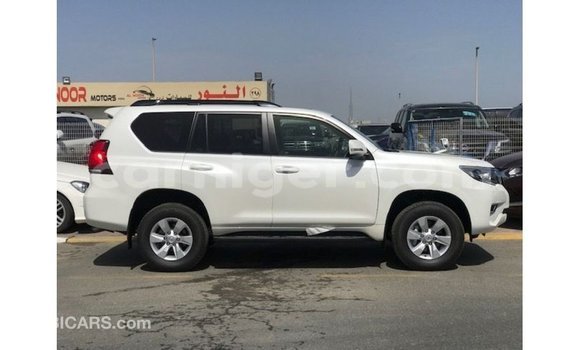 اشتري Imported Toyota Prado White سيارة في Import - Dubai في أغاديز اشتري Imported Toyota Prado White سيارة في Import - Dubai في أغاديز