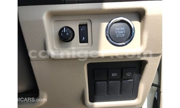 اشتري Imported Toyota Prado White سيارة في Import - Dubai في أغاديز اشتري Imported Toyota Prado White سيارة في Import - Dubai في أغاديز