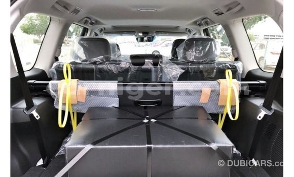 Buy Import Toyota Prado Blue Car in Import - Dubai in Agadez Buy Import Toyota Prado Blue Car in Import - Dubai in Agadez