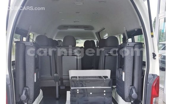 Sayi Imported Toyota Hiace White Mota in Import - Dubai a Agadez Sayi Imported Toyota Hiace White Mota in Import - Dubai a Agadez