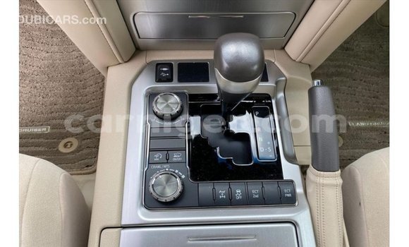 Acheter Import Utilitaire Toyota Land Cruiser Rouge à Import - Dubai, Agadez Acheter Import Utilitaire Toyota Land Cruiser Rouge à Import - Dubai, Agadez