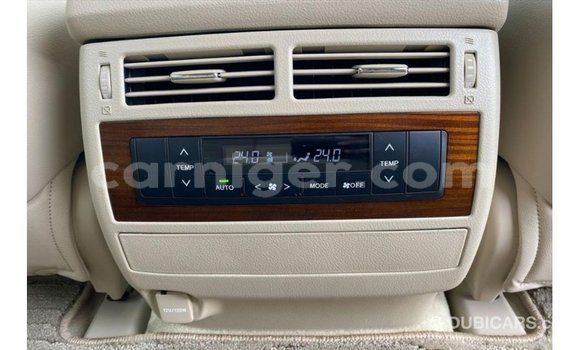 Acheter Import Utilitaire Toyota Land Cruiser Rouge à Import - Dubai, Agadez Acheter Import Utilitaire Toyota Land Cruiser Rouge à Import - Dubai, Agadez