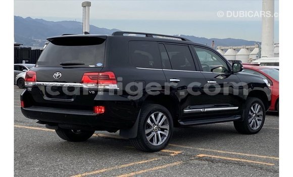 اشتري Imported Toyota Land Cruiser Black شاحنة في Import - Dubai في أغاديز اشتري Imported Toyota Land Cruiser Black شاحنة في Import - Dubai في أغاديز