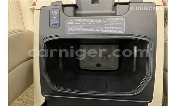 اشتري Imported Toyota Land Cruiser Black شاحنة في Import - Dubai في أغاديز اشتري Imported Toyota Land Cruiser Black شاحنة في Import - Dubai في أغاديز