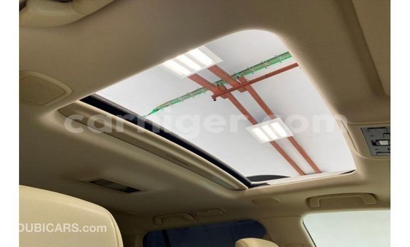 Buy Import Toyota Land Cruiser White Truck in Import - Dubai in Agadez Buy Import Toyota Land Cruiser White Truck in Import - Dubai in Agadez