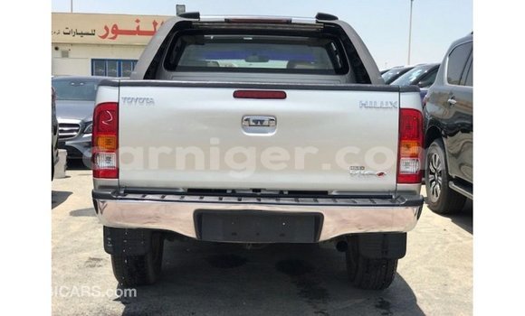 Sayi Imported Toyota Hilux Other Mota in Import - Dubai a Agadez Sayi Imported Toyota Hilux Other Mota in Import - Dubai a Agadez