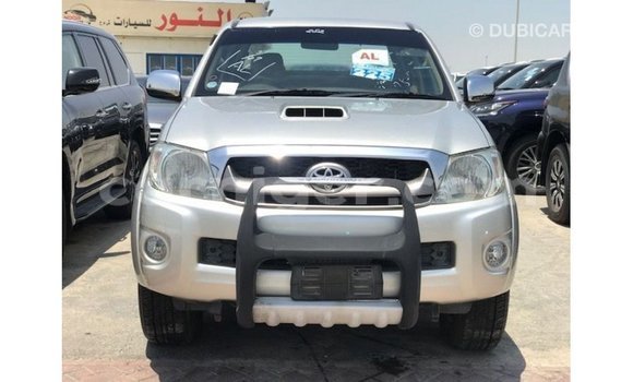 Sayi Imported Toyota Hilux Other Mota in Import - Dubai a Agadez Sayi Imported Toyota Hilux Other Mota in Import - Dubai a Agadez