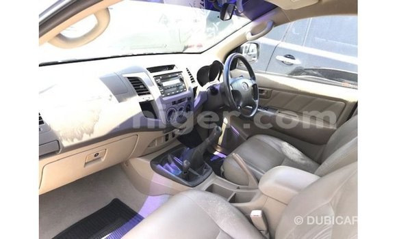 Sayi Imported Toyota Hilux Other Mota in Import - Dubai a Agadez Sayi Imported Toyota Hilux Other Mota in Import - Dubai a Agadez