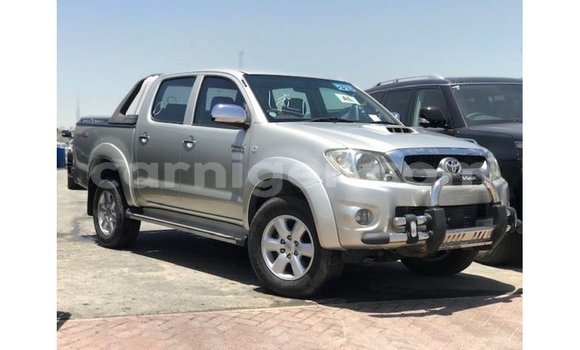 Sayi Imported Toyota Hilux Other Mota in Import - Dubai a Agadez Sayi Imported Toyota Hilux Other Mota in Import - Dubai a Agadez