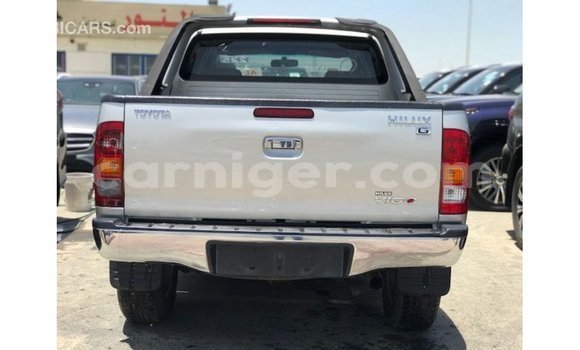 Sayi Imported Toyota Hilux Other Mota in Import - Dubai a Agadez Sayi Imported Toyota Hilux Other Mota in Import - Dubai a Agadez
