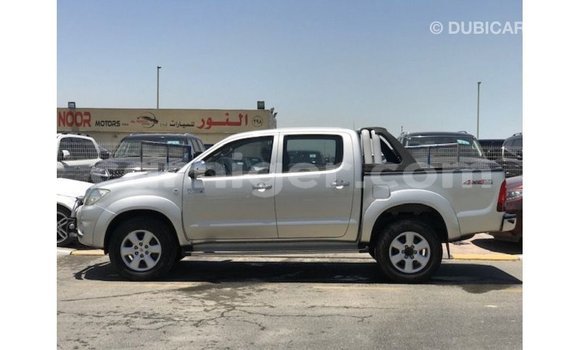 Sayi Imported Toyota Hilux Other Mota in Import - Dubai a Agadez Sayi Imported Toyota Hilux Other Mota in Import - Dubai a Agadez