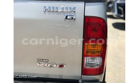 Sayi Imported Toyota Hilux Other Mota in Import - Dubai a Agadez Sayi Imported Toyota Hilux Other Mota in Import - Dubai a Agadez