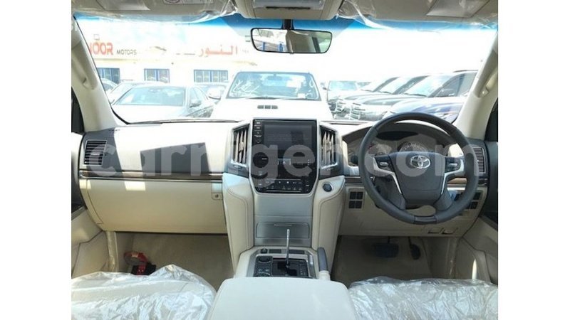 Big with watermark toyota land cruiser agadez import dubai 6871