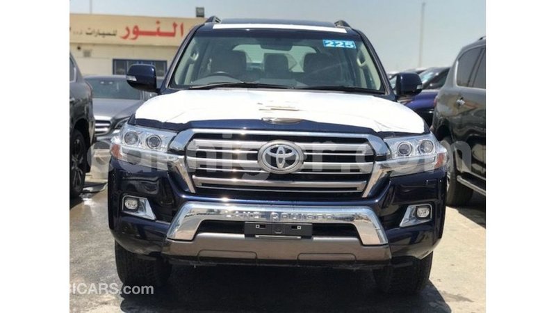 Big with watermark toyota land cruiser agadez import dubai 6871