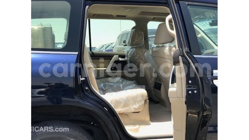 Big with watermark toyota land cruiser agadez import dubai 6871