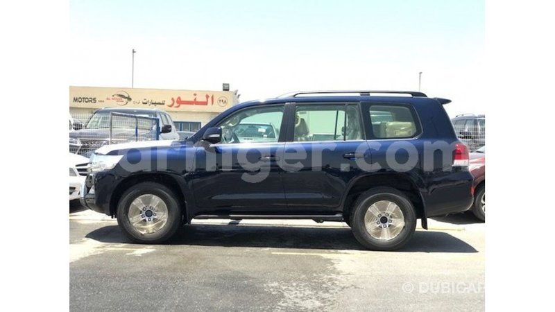 Big with watermark toyota land cruiser agadez import dubai 6871