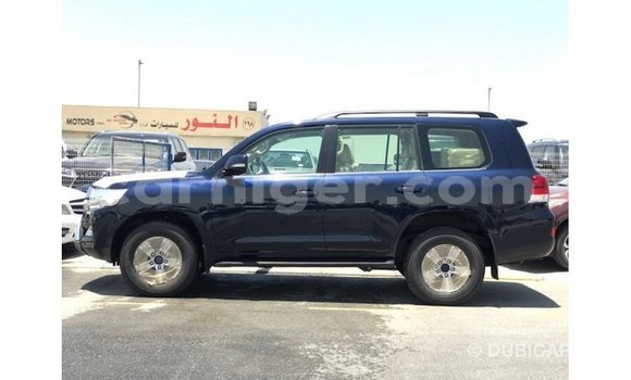 Sayi Imported Toyota Land Cruiser Blue Babbar mota in Import - Dubai a Agadez Sayi Imported Toyota Land Cruiser Blue Babbar mota in Import - Dubai a Agadez