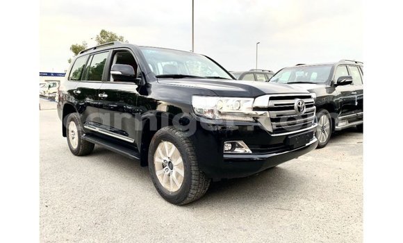 Buy Import Toyota Land Cruiser Black Truck in Import - Dubai in Agadez Buy Import Toyota Land Cruiser Black Truck in Import - Dubai in Agadez