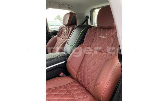 Buy Import Toyota Land Cruiser Black Truck in Import - Dubai in Agadez Buy Import Toyota Land Cruiser Black Truck in Import - Dubai in Agadez