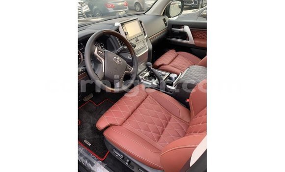 Buy Import Toyota Land Cruiser Black Truck in Import - Dubai in Agadez Buy Import Toyota Land Cruiser Black Truck in Import - Dubai in Agadez