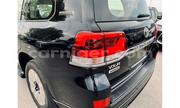 Buy Import Toyota Land Cruiser Black Truck in Import - Dubai in Agadez Buy Import Toyota Land Cruiser Black Truck in Import - Dubai in Agadez