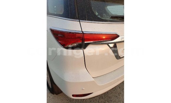 Buy Import Toyota Fortuner White Car in Import - Dubai in Agadez Buy Import Toyota Fortuner White Car in Import - Dubai in Agadez