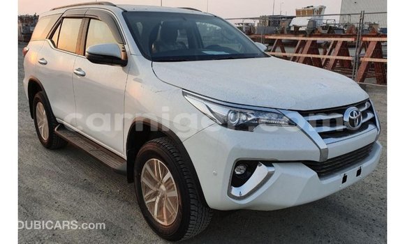 Buy Import Toyota Fortuner White Car in Import - Dubai in Agadez Buy Import Toyota Fortuner White Car in Import - Dubai in Agadez