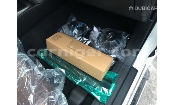 Buy Import Toyota Ade White Truck in Import - Dubai in Agadez Buy Import Toyota Ade White Truck in Import - Dubai in Agadez