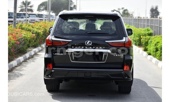 Sayi Imported Lexus LX Black Mota in Import - Dubai a Agadez Sayi Imported Lexus LX Black Mota in Import - Dubai a Agadez