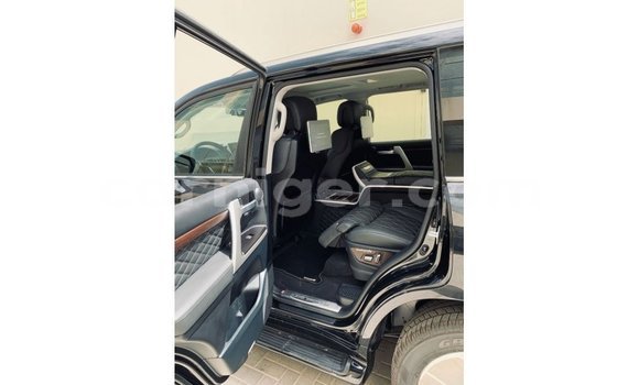 Buy Import Toyota Land Cruiser Black Truck in Import - Dubai in Agadez Buy Import Toyota Land Cruiser Black Truck in Import - Dubai in Agadez