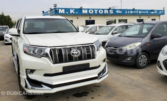 Sayi Imported Toyota Prado White Mota in Import - Dubai a Agadez Sayi Imported Toyota Prado White Mota in Import - Dubai a Agadez