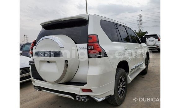 Sayi Imported Toyota Prado White Mota in Import - Dubai a Agadez Sayi Imported Toyota Prado White Mota in Import - Dubai a Agadez
