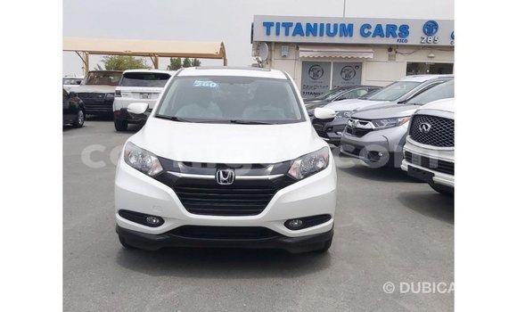 Sayi Imported Honda C White Motsi in Import - Dubai a Agadez Sayi Imported Honda C White Motsi in Import - Dubai a Agadez