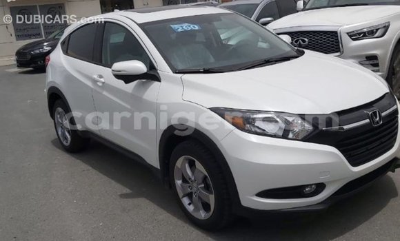 Sayi Imported Honda C White Motsi in Import - Dubai a Agadez Sayi Imported Honda C White Motsi in Import - Dubai a Agadez