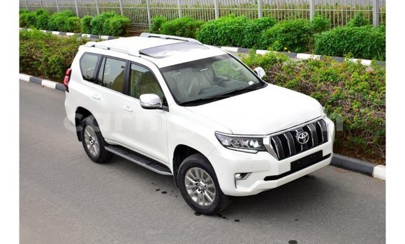 Sayi Imported Toyota Prado White Mota in Import - Dubai a Agadez Sayi Imported Toyota Prado White Mota in Import - Dubai a Agadez