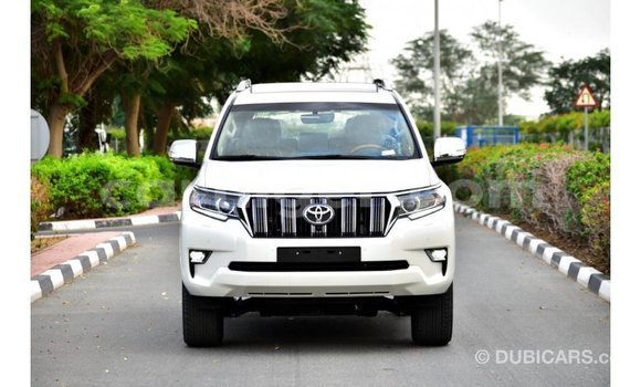Sayi Imported Toyota Prado White Mota in Import - Dubai a Agadez Sayi Imported Toyota Prado White Mota in Import - Dubai a Agadez