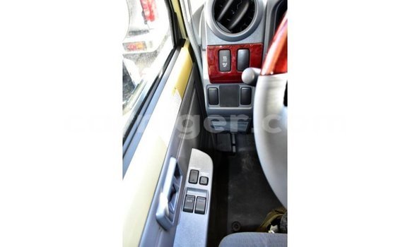 Sayi Imported Toyota Land Cruiser Beige Babbar mota in Import - Dubai a Agadez Sayi Imported Toyota Land Cruiser Beige Babbar mota in Import - Dubai a Agadez